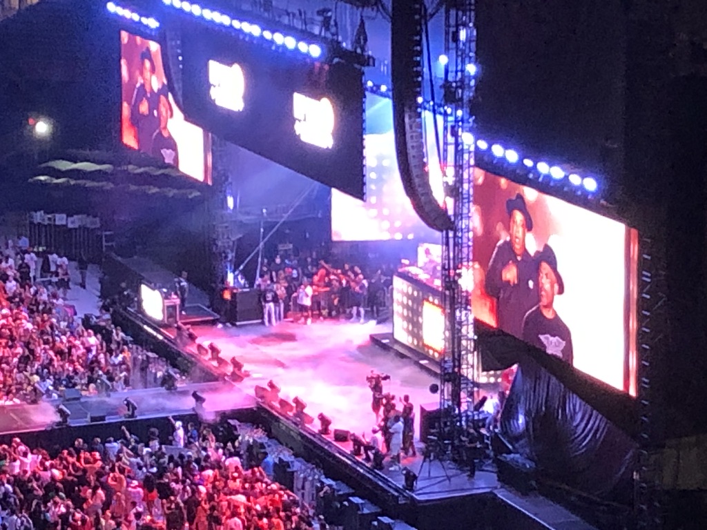 Run DMC closing an incredible evening of hip hop!