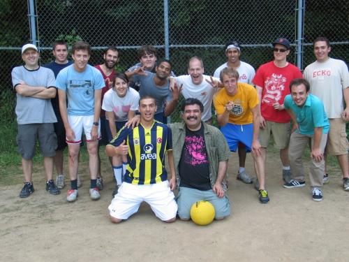 25-WCBN-Kickball-Team-2008-Dan-Shoup